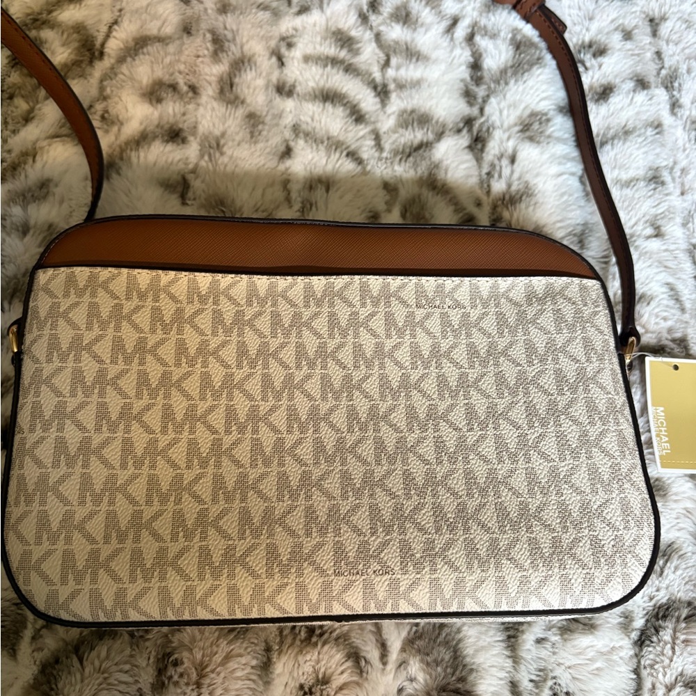 NWT Michael Kors Jet Set Large East West Chain Crossbody Vanilla - Picture 11 of 14